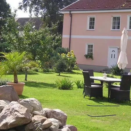Luesser Landsitz Apartment *